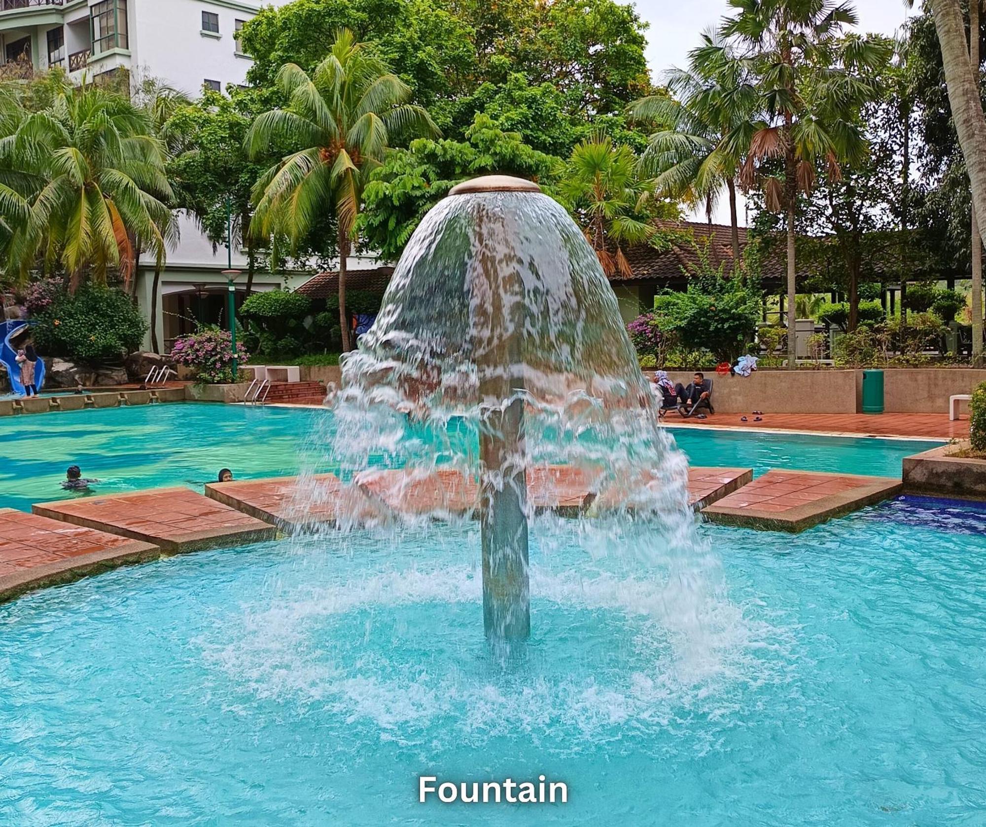 Costa Mahkota View 1-bedroom, 2 Queen Beds, 600mbps Wifi *
